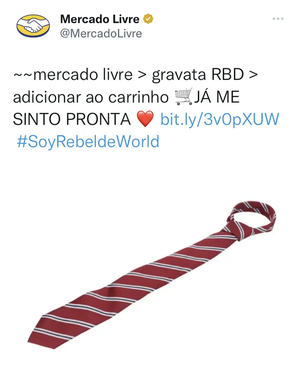 Foto da tela de post do Mercado Livre no X incentivando a compra de gravata vermelha listrada em alusão a banda RBD.